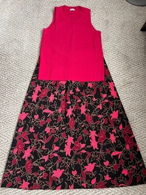 Penningtons Fuchsia Top with Black & Fuchsia Floral skirt ( elastic waist )